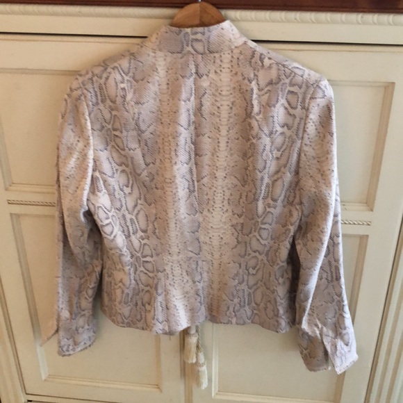 Elie Tahari Snake Print Jacket - Picture 6 of 9